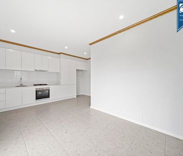 BRAND-NEW 2-BEDROOM GRANNY FLAT - MODERN LIVING & SPACIOUS BACKYARD - Photo 3