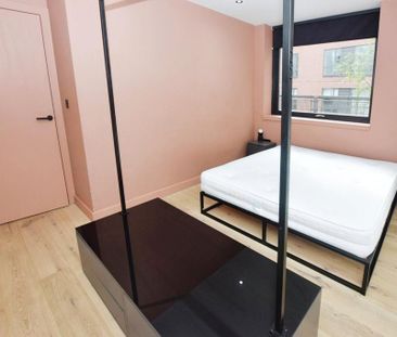 2 bedroom flat to rent - Photo 4