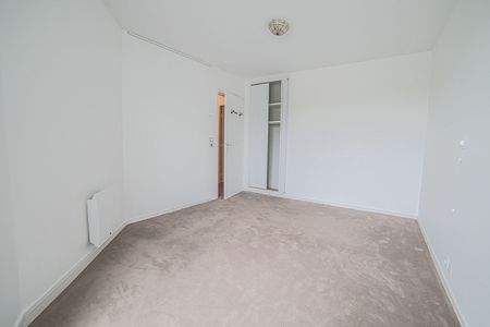 Location Appartement 2 pièces 52m² MONT ST AIGNAN 76130 - Photo 4