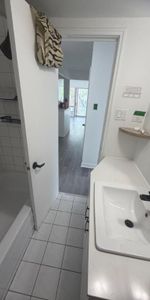 1 CH - 1 SDB - Québec - $999 /mo - Photo 4