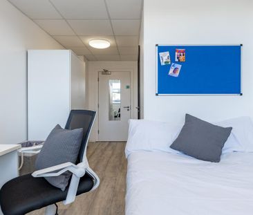 1 bedroom private hall to rent - Photo 4