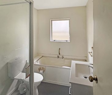 WOODRIDGE GREAT LOCATION - Photo 5