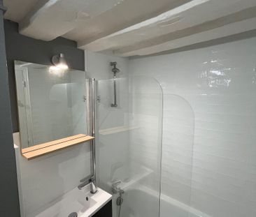 Location Appartement 2 pièces 28m² - Photo 2