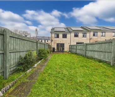 3 bedroom end of terrace house to rent - Photo 5