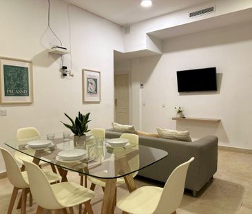 Beautiful cozy room in Sol - Photo 5