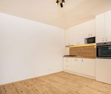 Mucha Estate | Kompletne zrekonštruovaný 1i byt v obľúbenej lokalit... - Photo 1
