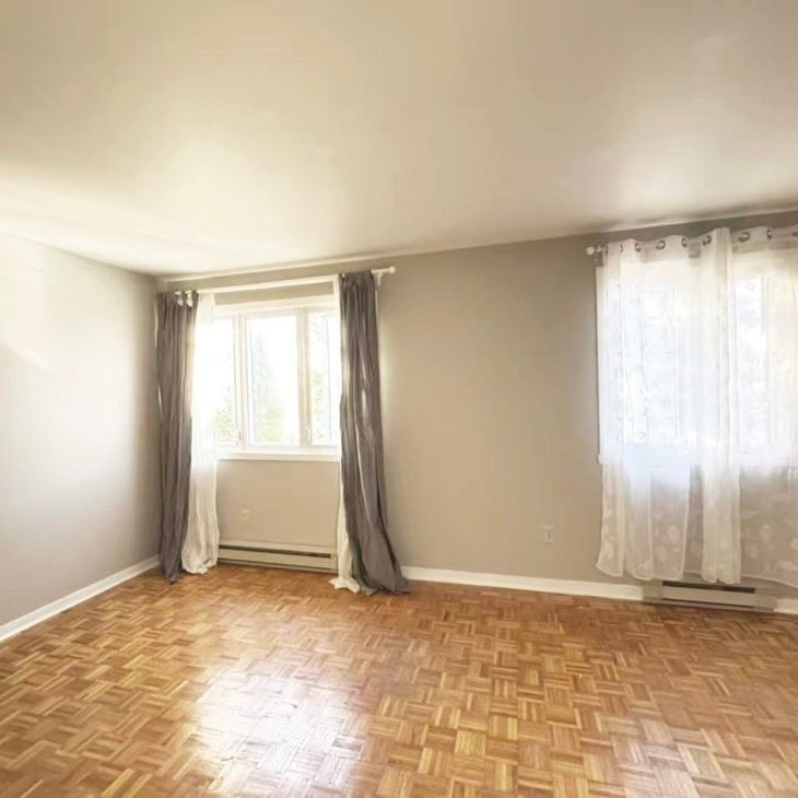 Maison à étages à louer - Brossard (Noms de rues (O)) Maison à étages à louer - Brossard (Noms de rues (O)) - Photo 1