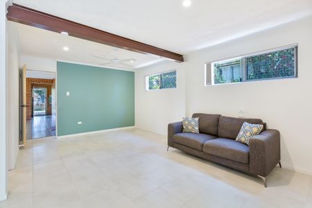146 Mayfield Road, Moorooka QLD 4105 - House For Rent | Domain - Photo 4
