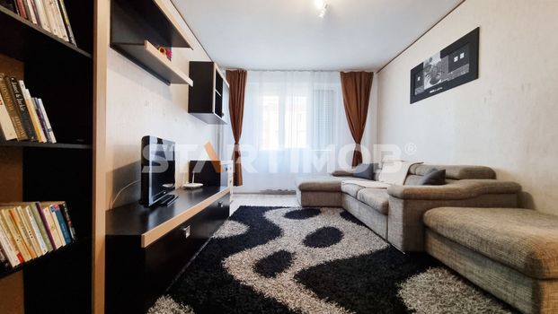 Apartament mobilat zona ITC cu parcare - Fotografie 1