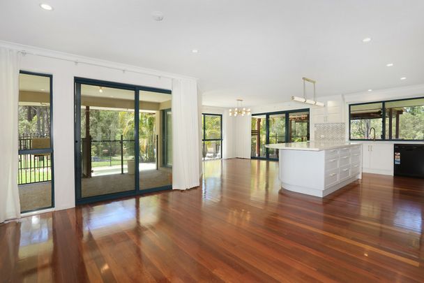 EXPERIENCE THE ULTIMATE ACREAGE LIVING - Photo 1