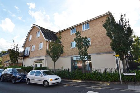 Wilkinson House Second Cross Road, Twickenham - 1 bedroomProperty for lettings - Chasebuchanan - Photo 4