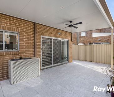 MODERN Four Bedroom Residence In THE PONDS HIGH SCHOOL CATCHMENT - Photo 6