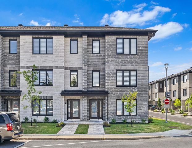 À louer / Maison à étages - Photo 1