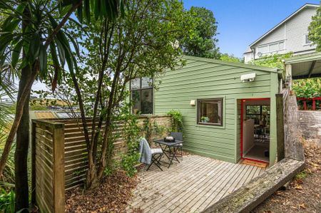 Tucked Away Amongst Native Trees - Photo 4