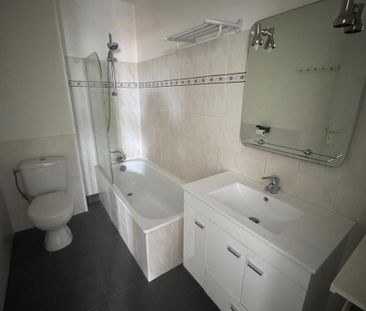 Location Appartement 2 pièces 44m² PERPIGNAN 66000 - Photo 5