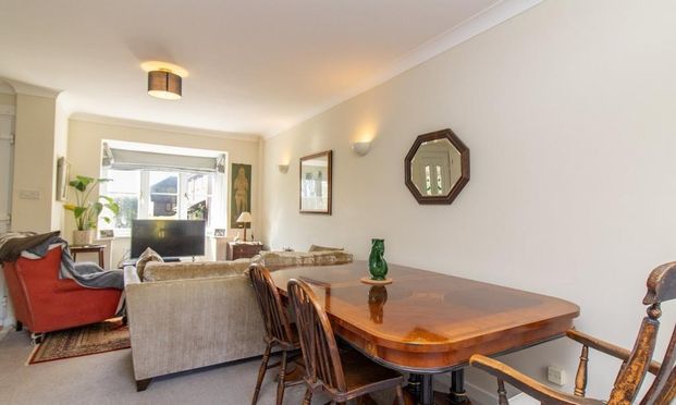 2 bedroom end of terrace house to rent - Photo 1