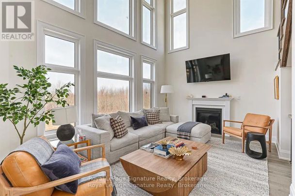 114 CLEMENT LANE - Photo 1