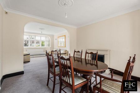 3 bedroom semi-detached house to rent - Photo 2