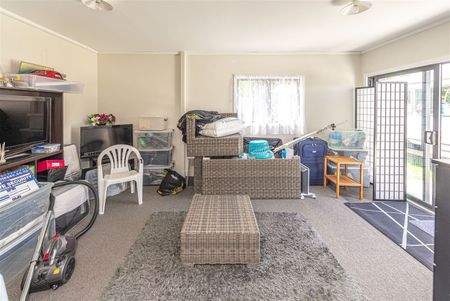 Whanganui East - 4 Bedrooms - Photo 2