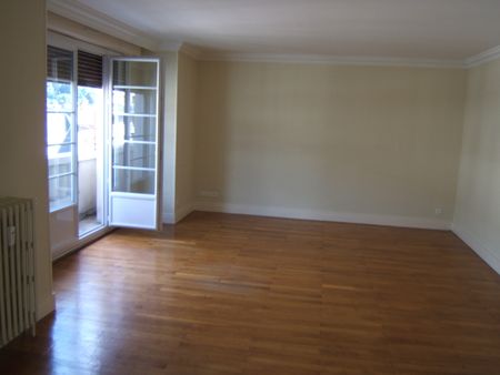 CHAMBERY CENTRE Beau T4 de 105 m² – ref 137 - Photo 2