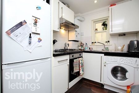 2 Bed property for rent - Photo 2