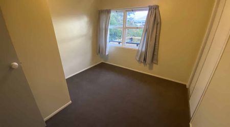 Stunning Home in Bucklands Beach!! - Photo 4