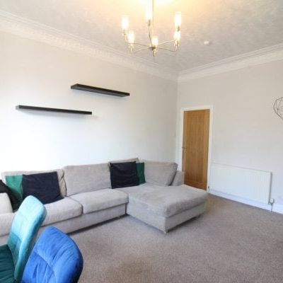 Mavisbank Terrace, Paisley - Photo 1