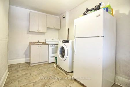 2001 Yonge Street #2nd Fl - Photo 5