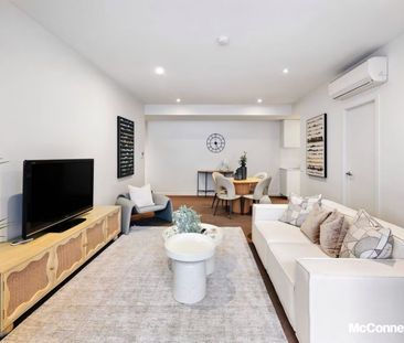 Spacious & Well-designed Apartment - Photo 1