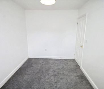 3 bedroom end of terrace house to rent - Photo 1