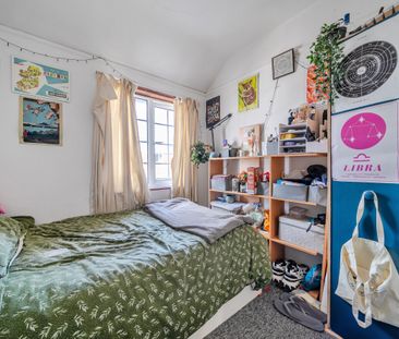 4 bedroom terraced house to rent - Photo 1