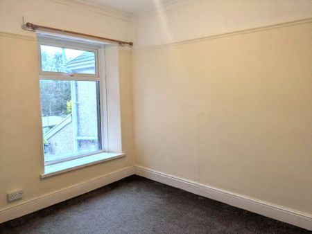 Bassett Terrace, Pwll, Llanelli, SA15 4DU - Photo 4