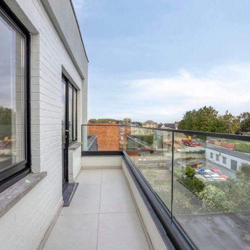 Appartement te huur - Photo 1