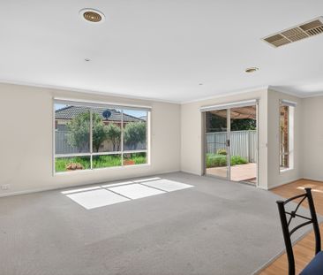 14 Latrobe Avenue, Pakenham VIC 3810 - House For Rent | Domain - Photo 1