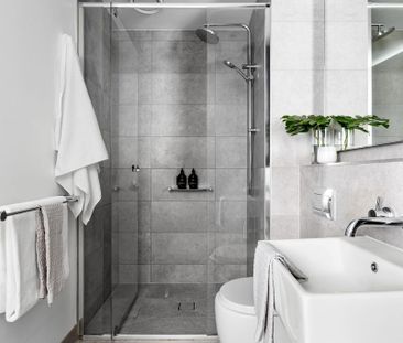 Sunlit Style & Sophistication! - Photo 6