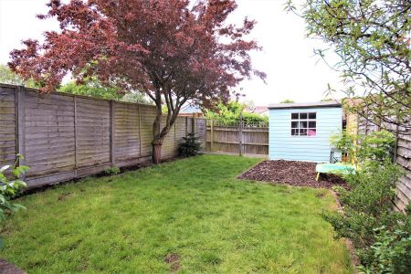 2 bedroom maisonette to rent - Photo 5