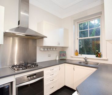 Home For Rent - Photo 3