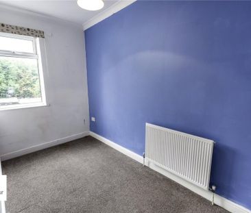 2 bedroom semi-detached house to rent - Photo 4