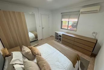 Calle Segismundo Moret, Málaga, Andalusia 29011