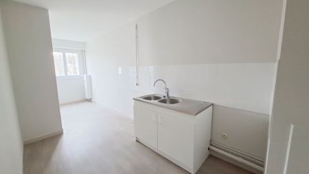 Grand T3 de 73 m² refait à neuf avec double séjour et balcon - Photo 4