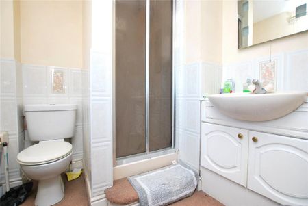 1 bedroom house of multiple occupation to rent - Photo 2