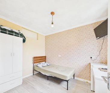 5 Bed Terraced House, Harringay Gardens, N8 - Photo 5