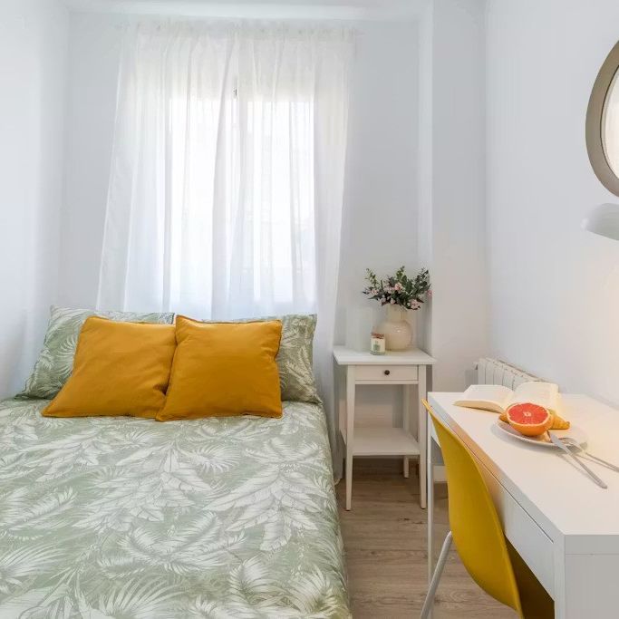 Calle de Castilla, Madrid, Community of Madrid 28039 - Photo 1