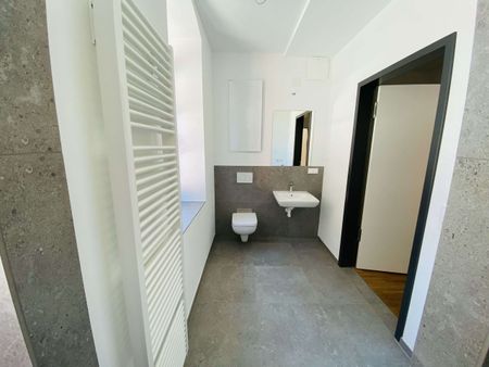 Moderne 2-Zimmerwohnung im EG mit Einbauküche nähe MMT Campus und UMM - Photo 4