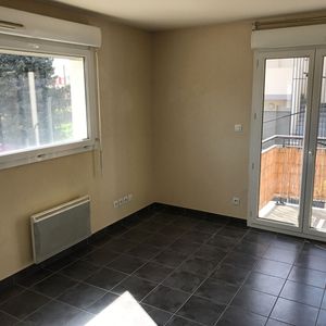 Apartment - Photo 2