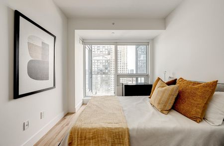 435 Rene-Levesque Blvd West, Montréal, QC - Photo 5