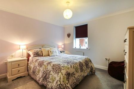 Compair Crescent - Photo 4