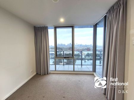 Live The Luxurious Lifestyle - Photo 2