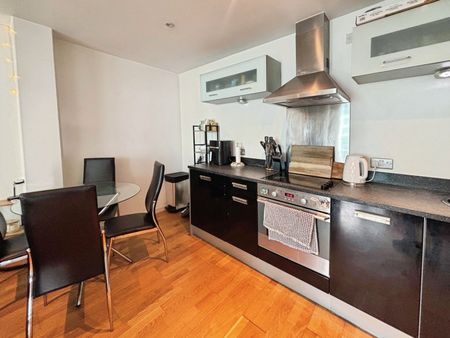 2 bedroom apartment to rent - Photo 3