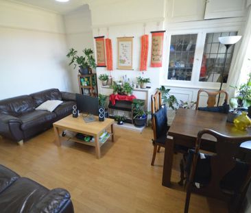 3 bedroom flat to rent - Photo 1